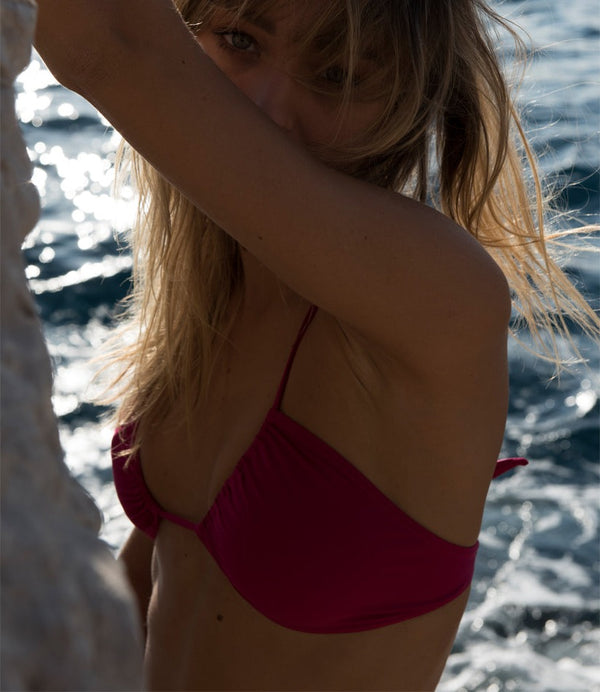 KATE - Triangle top - Matte solid